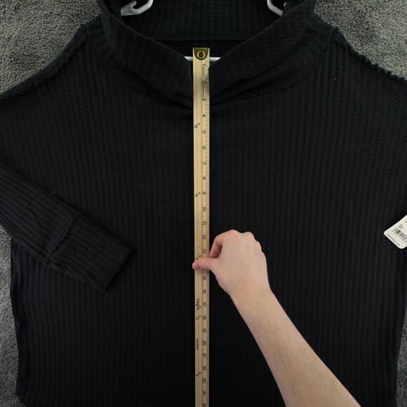 NWT Free People Black Sweater Wrap Medium Oversized Cotton Textured Cowl Neck - Picture 2 of 16